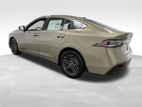 New 2026 Nissan Sentra SV FWD image 4