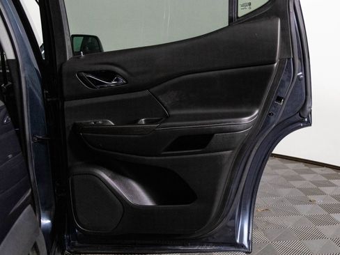 Used 2019 GMC Acadia SLT w/ LPO, Cargo Package image 39