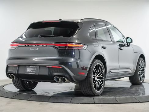 Certified 2023 Porsche Macan S AWD/4WD image 9