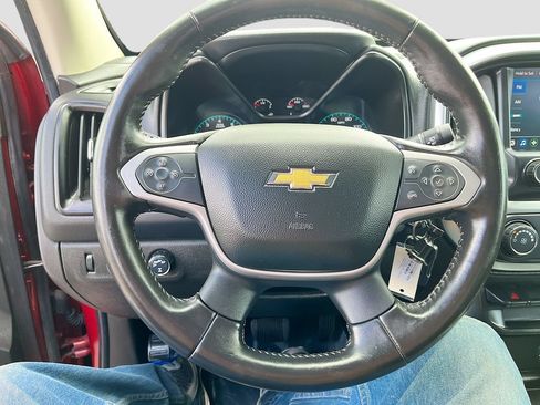 Used 2021 Chevrolet Colorado LT w/ Chrome Appearance Package AWD/4WD image 11