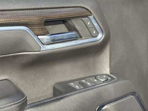 Used 2023 Chevrolet Silverado 1500 LT Trail Boss w/ Protection Package image 21