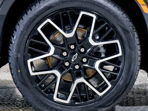 Used 2024 Chevrolet Blazer RS w/ Enhanced Convenience Package FWD image 13
