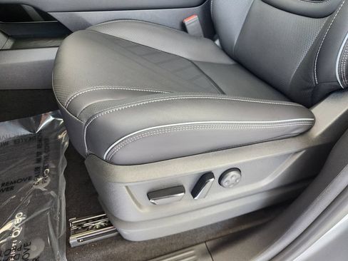 New 2026 INFINITI QX80 Luxe w/ Cargo Package AWD/4WD image 18