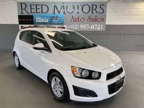 Used 2014 Chevrolet Sonic LT FWD image 1