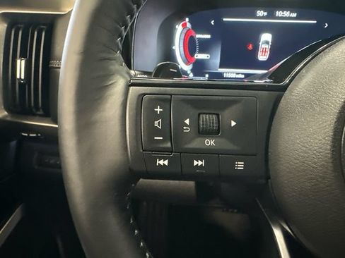 Used 2024 Nissan Pathfinder Platinum w/ Cargo Package AWD/4WD image 20