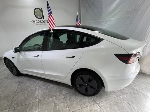 Used 2023 Tesla Model 3 Standard Range image 17
