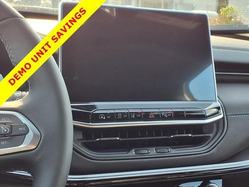 New 2026 Jeep Compass Limited image 8