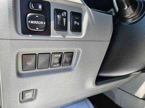 Used 2013 Toyota 4Runner SR5 w/ Convenience Pkg AWD/4WD image 27
