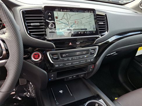 New 2026 Honda Ridgeline Black Edition image 8