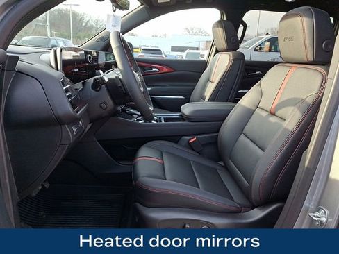 Used 2025 Chevrolet Traverse RS w/ LPO, Floor Liner Package image 18