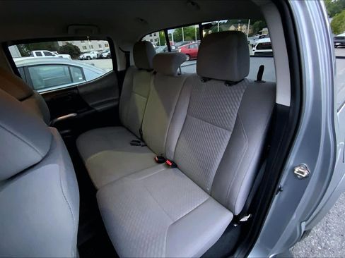 Used 2020 Toyota Tacoma SR5 RWD image 20