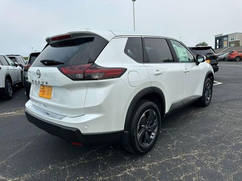 New 2026 Nissan Rogue SV image 3