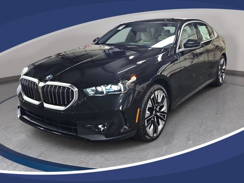 New 2027 BMW 530i xDrive AWD/4WD image 1