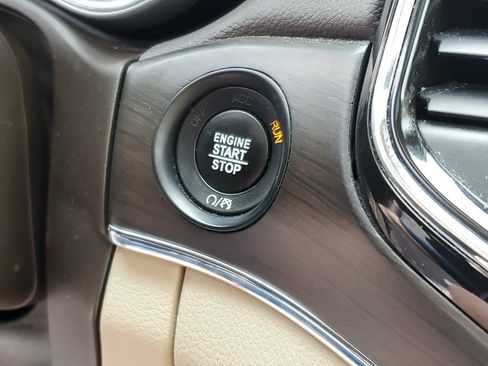 Used 2021 Jeep Grand Cherokee Overland AWD/4WD image 19