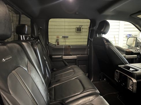 Used 2017 Ford F150 Platinum w/ Equipment Group 701A Luxury image 31