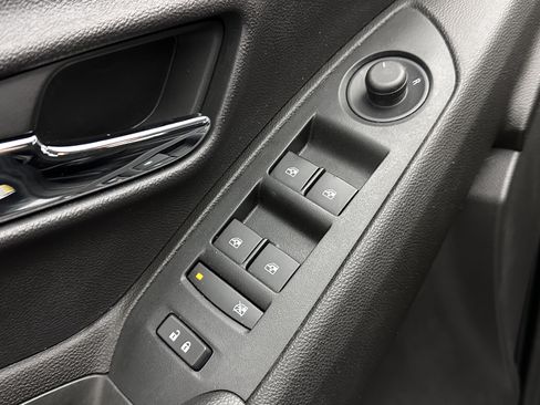 Used 2019 Chevrolet Trax LS FWD image 11