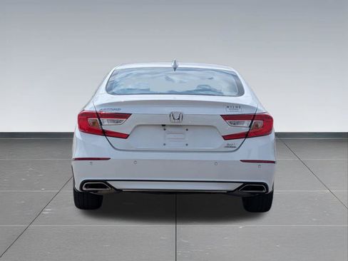 Used 2021 Honda Accord Touring image 4