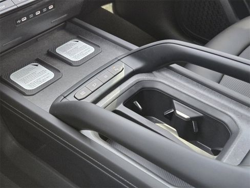 New 2027 Kia Telluride S w/ Towing Package image 16