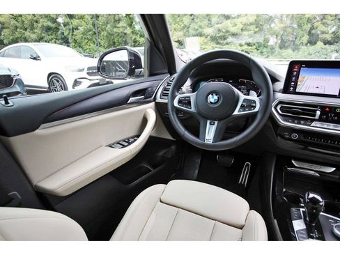 Used 2024 BMW X3 sDrive30i w/ Premium Package RWD image 6