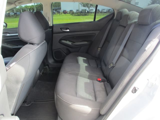 Used 2022 Nissan Altima 2.5 SV FWD image 15