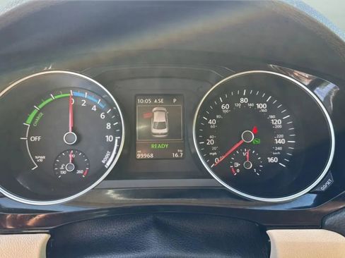 Used 2016 Volkswagen Jetta SEL Premium FWD image 27