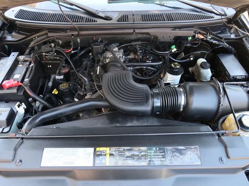Used 2003 Ford F150 XL RWD image 28