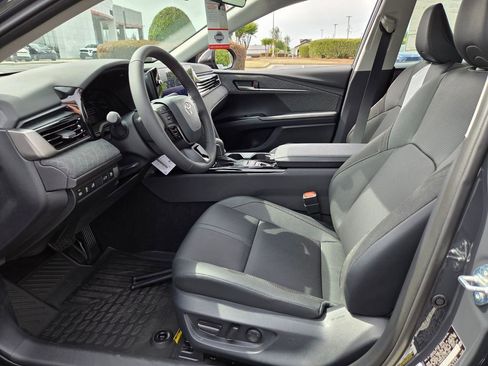 New 2026 Toyota Camry XLE FWD image 5