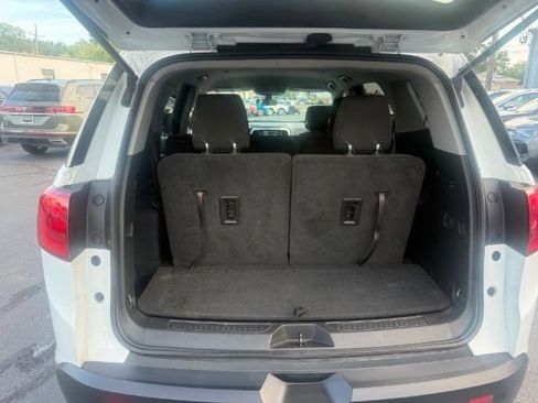 Used 2019 GMC Acadia SLE FWD image 12