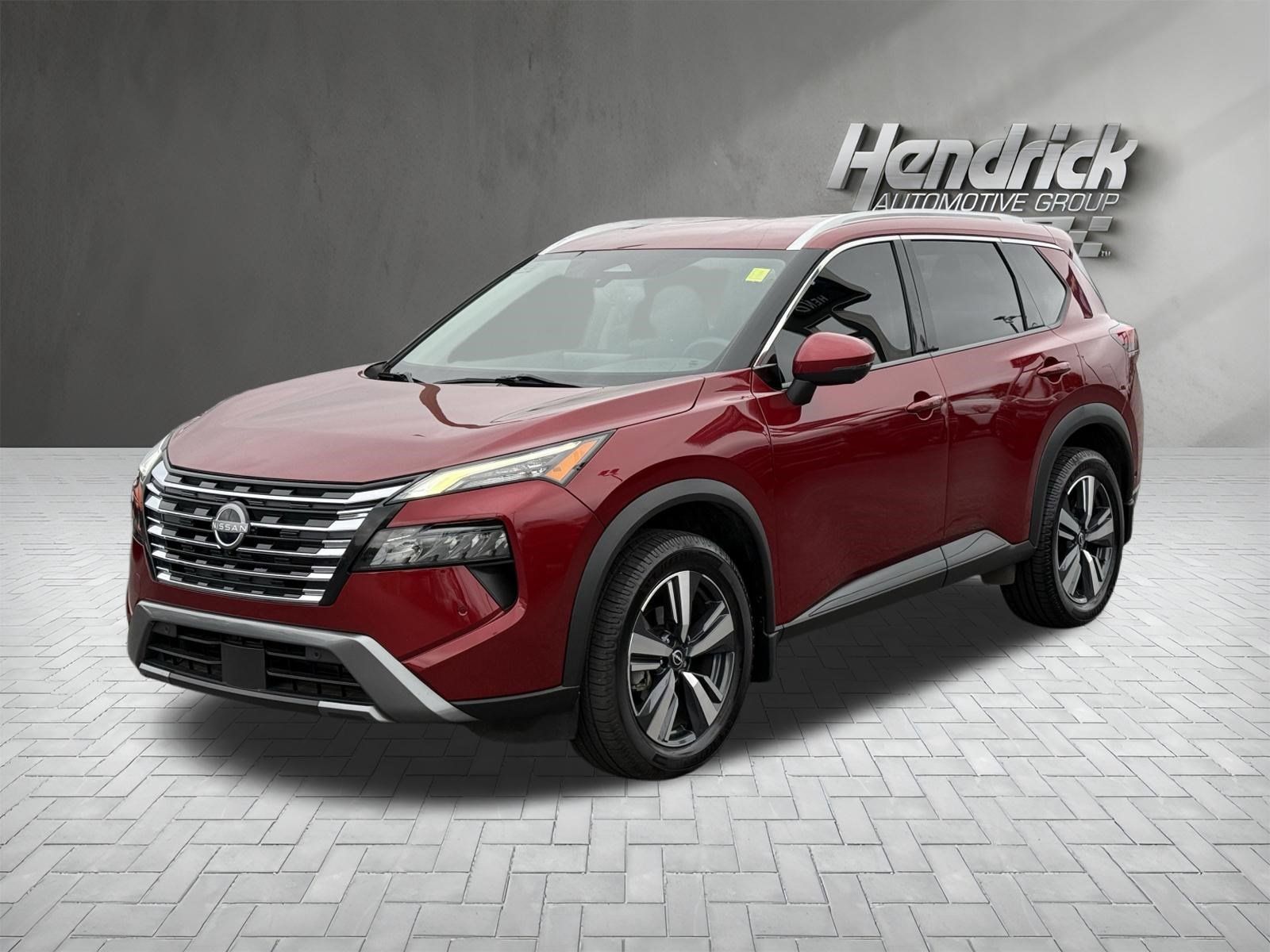 Used 2024 Nissan Rogue SL FWD image 5
