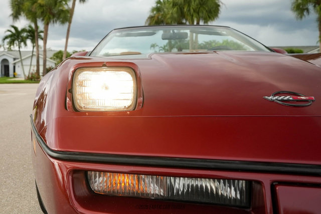Used 1988 Chevrolet Corvette Convertible RWD image 63