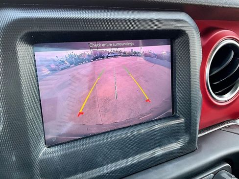 Used 2021 Jeep Wrangler Rubicon image 22