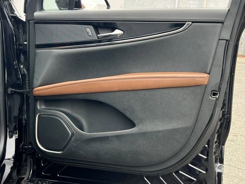 Certified 2022 Lincoln Nautilus Reserve w/ Cargo Utility Package image 7