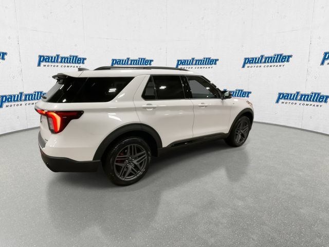 Used 2026 Ford Explorer ST-Line w/ ST-Line Street Pack AWD/4WD image 11
