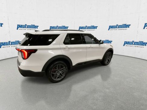 Used 2026 Ford Explorer ST-Line w/ ST-Line Street Pack AWD/4WD image 11