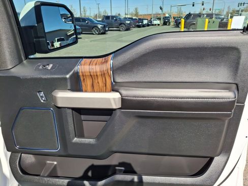 Used 2019 Ford F150 Lariat w/ Trailer Tow Package image 22