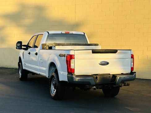 Used 2017 Ford F250 XL w/ Power Equipment Group AWD/4WD image 9