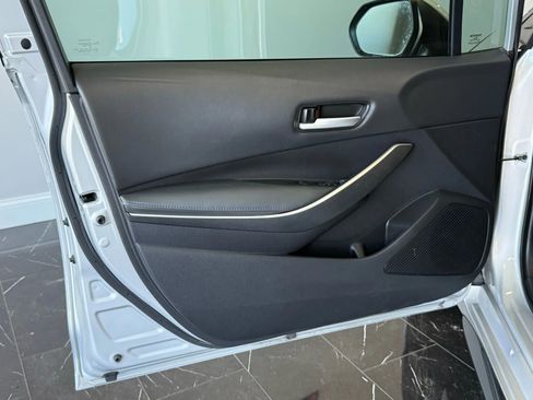 Used 2021 Toyota Corolla SE image 7