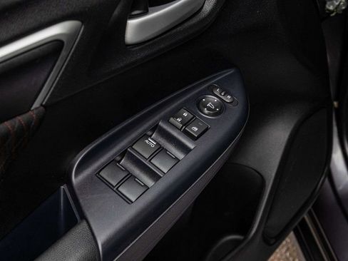 Used 2019 Honda Fit Sport image 12