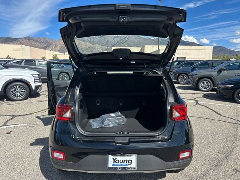 New 2026 Hyundai Venue SE FWD image 28