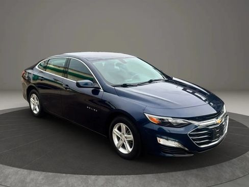 Used 2022 Chevrolet Malibu LT FWD image 5