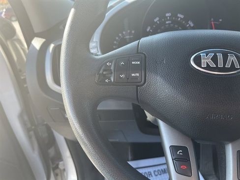 Used 2016 Kia Sportage LX w/ LX Popular Package image 21