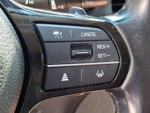 Used 2024 Honda Pilot Touring image 25