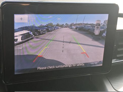 Used 2023 Ford Explorer XLT w/ Equipment Group 202A image 9