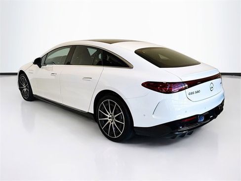Used 2022 Mercedes-Benz EQS 580 4MATIC Sedan image 7