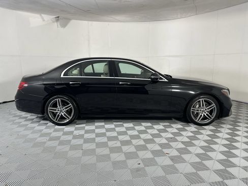 Used 2018 Mercedes-Benz E 300 image 9
