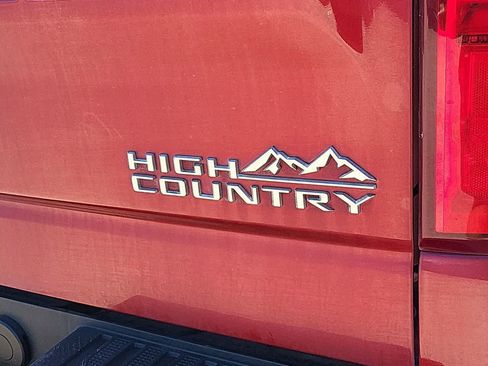 Used 2020 Chevrolet Silverado 1500 High Country w/ Technology Package AWD/4WD image 15