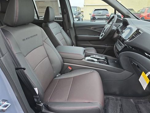 New 2026 Honda Ridgeline Black Edition image 10