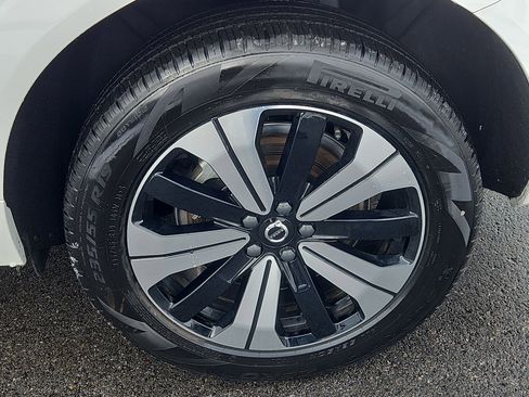 Used 2025 Volvo XC60 T8 Plus w/ Protection Package Premier image 29