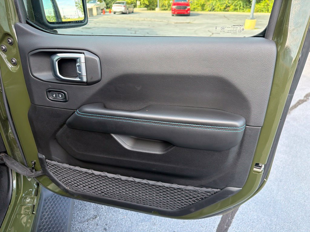 Used 2024 Jeep Wrangler High Altitude AWD/4WD image 35