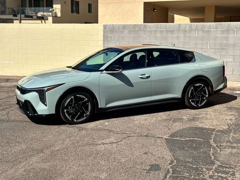 Used 2025 Kia K4 GT-Line w/ GT-Line Sunroof Package image 4